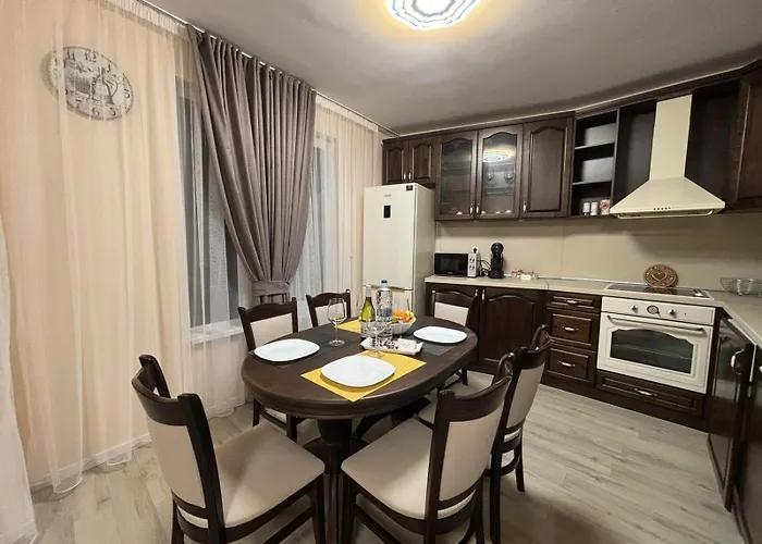 Grand Apartment Bogoridi - Top Center Near To Sea And Sea Garden