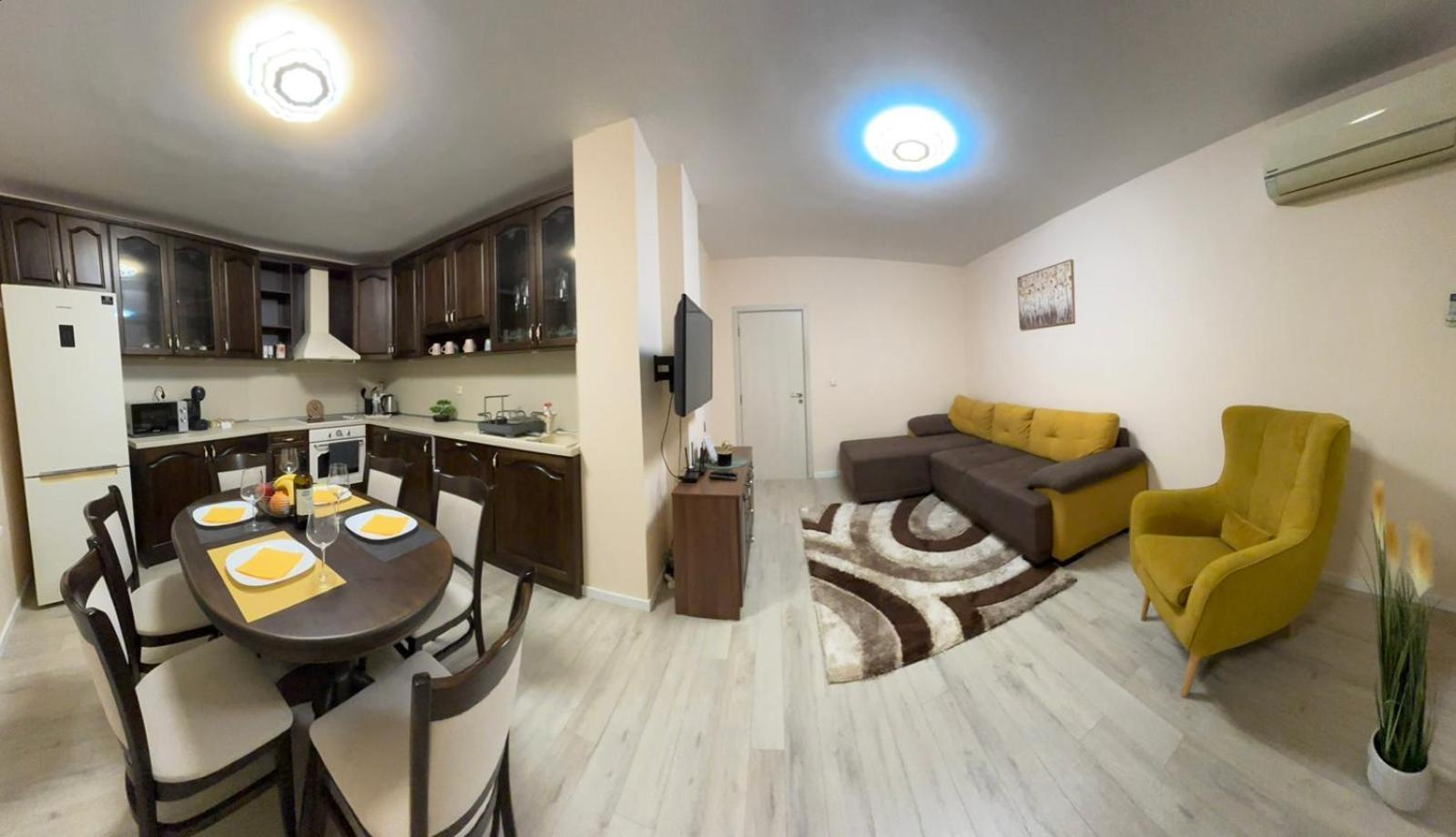 Grand Bogoridi - Center Near To Sea And Sea Garden Apartment