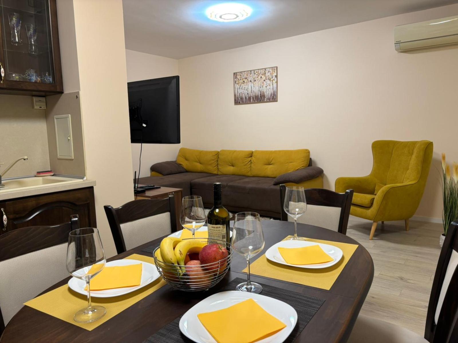 Grand Bogoridi - Center Near To Sea And Sea Garden Apartment