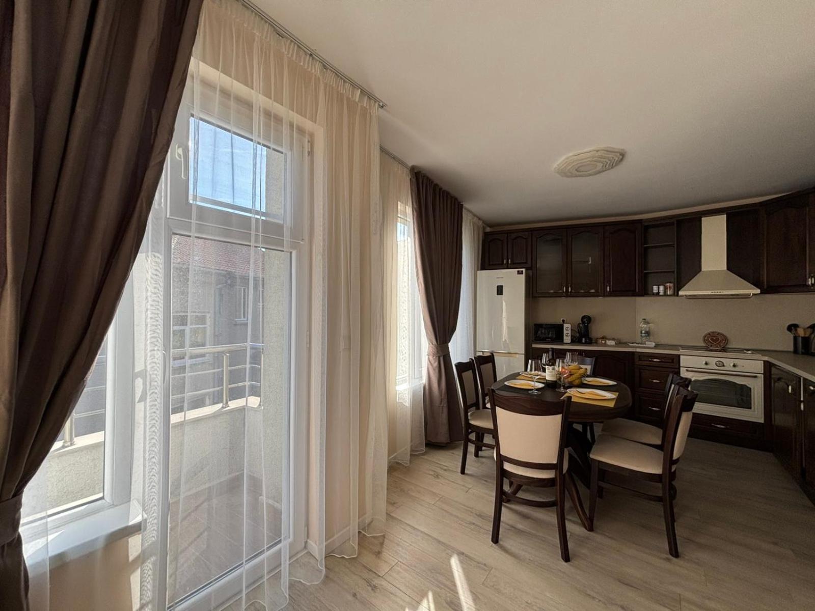 Apartment Grand Bogoridi - Center Near To Sea And Sea Garden